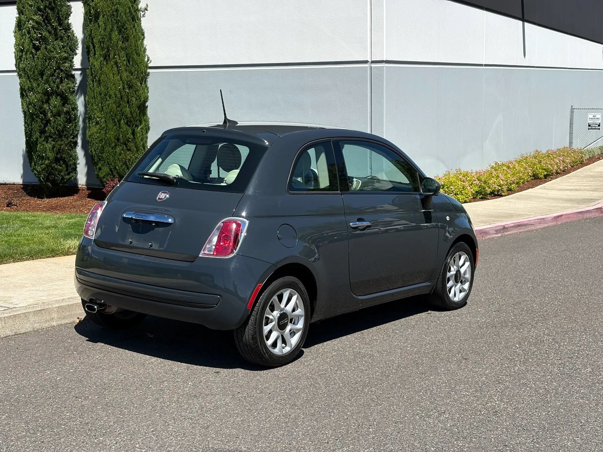 Used 2017 FIAT 500 Pop FWD image 6