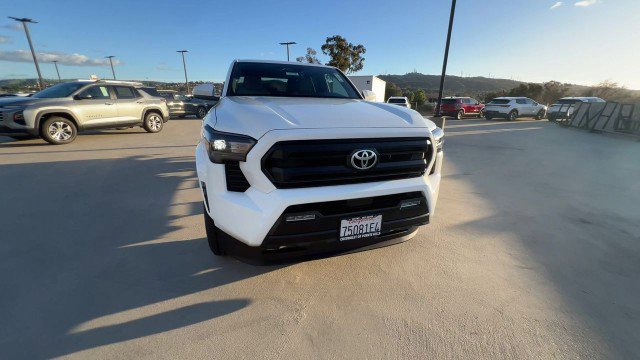 Used 2025 Toyota Tacoma SR5 image 3