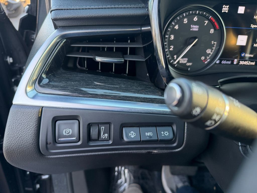 Used 2022 Cadillac XT5 Premium Luxury w/ Technology Package AWD/4WD image 18