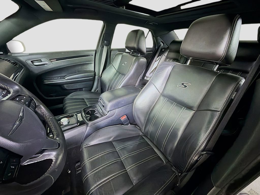 Used 2020 Chrysler 300 S RWD image 13