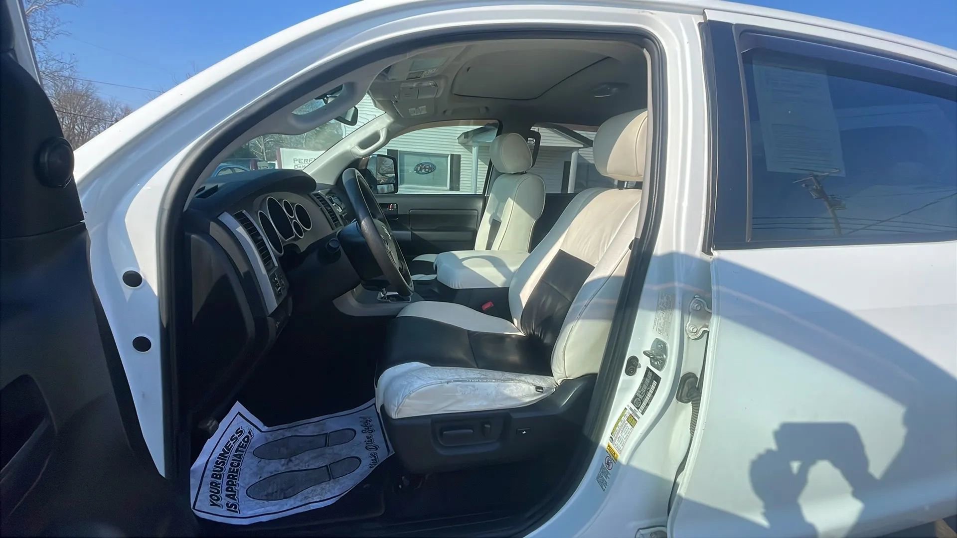 Used 2011 Toyota Tundra SR5 image 10