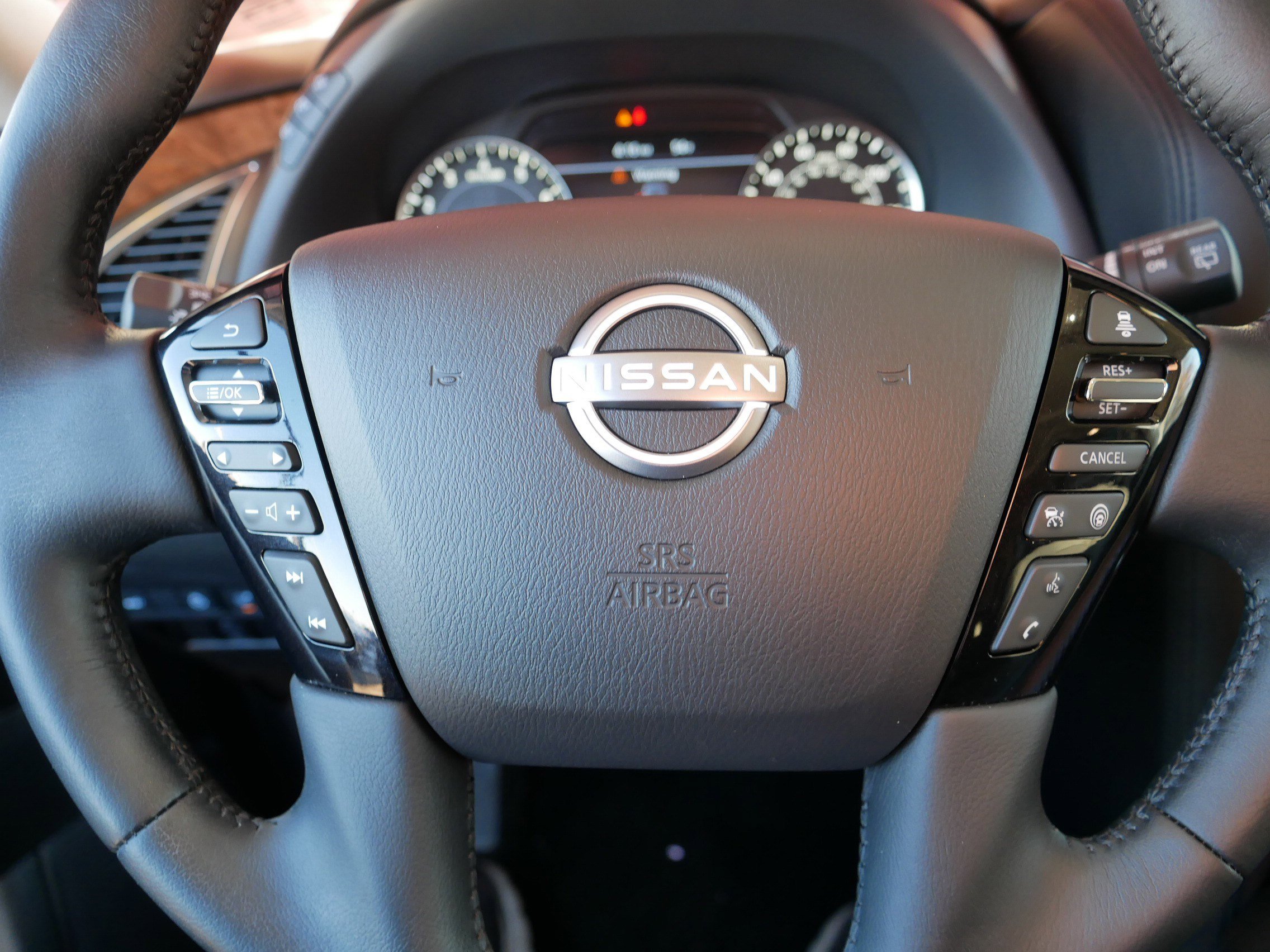 Certified 2024 Nissan Armada SL w/ Captain's Chairs Package image 25