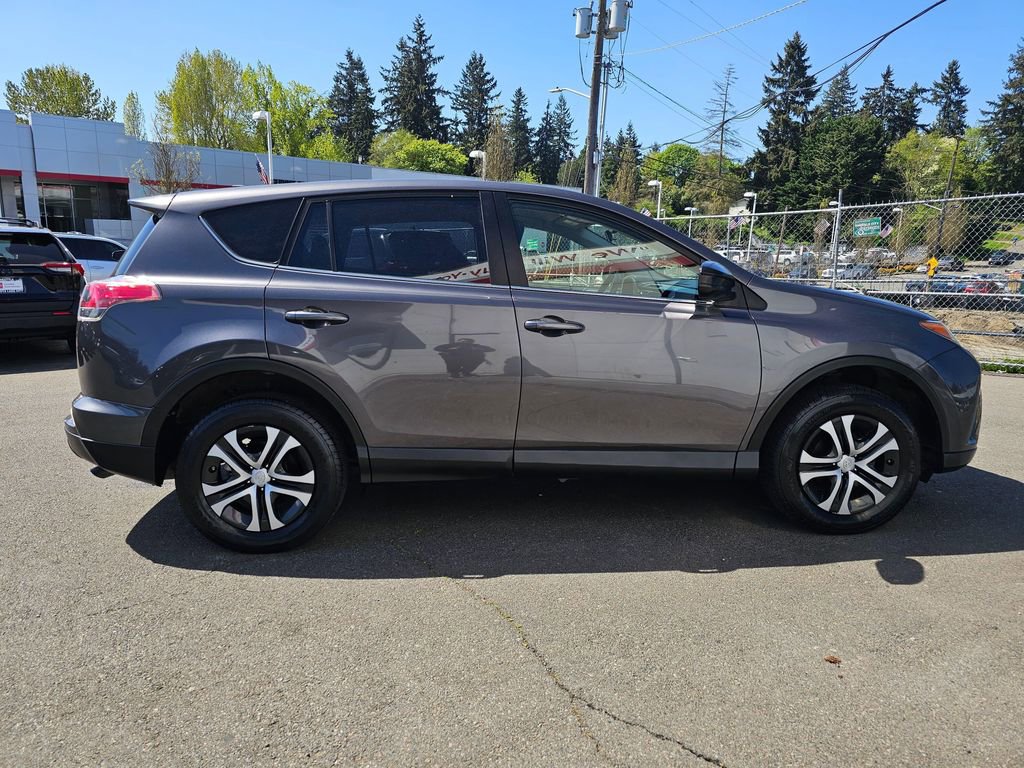 Used 2017 Toyota RAV4 LE w/ All Weather Liner Package AWD/4WD image 8