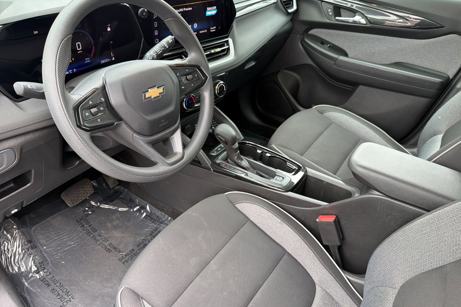 Used 2025 Chevrolet TrailBlazer LT AWD/4WD image 10