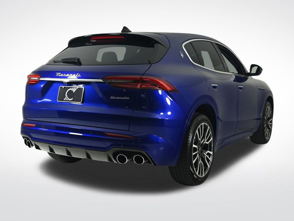 New 2025 Maserati Grecale GT image 5