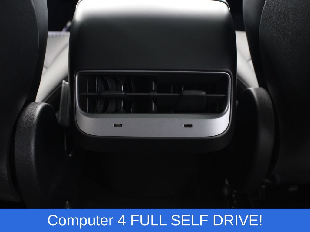 Used 2024 Tesla Model Y Performance AWD/4WD image 22