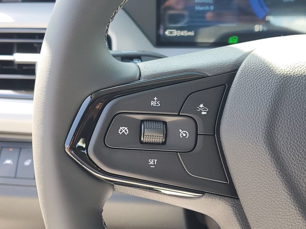 Used 2027 Chevrolet Bolt RS FWD image 25