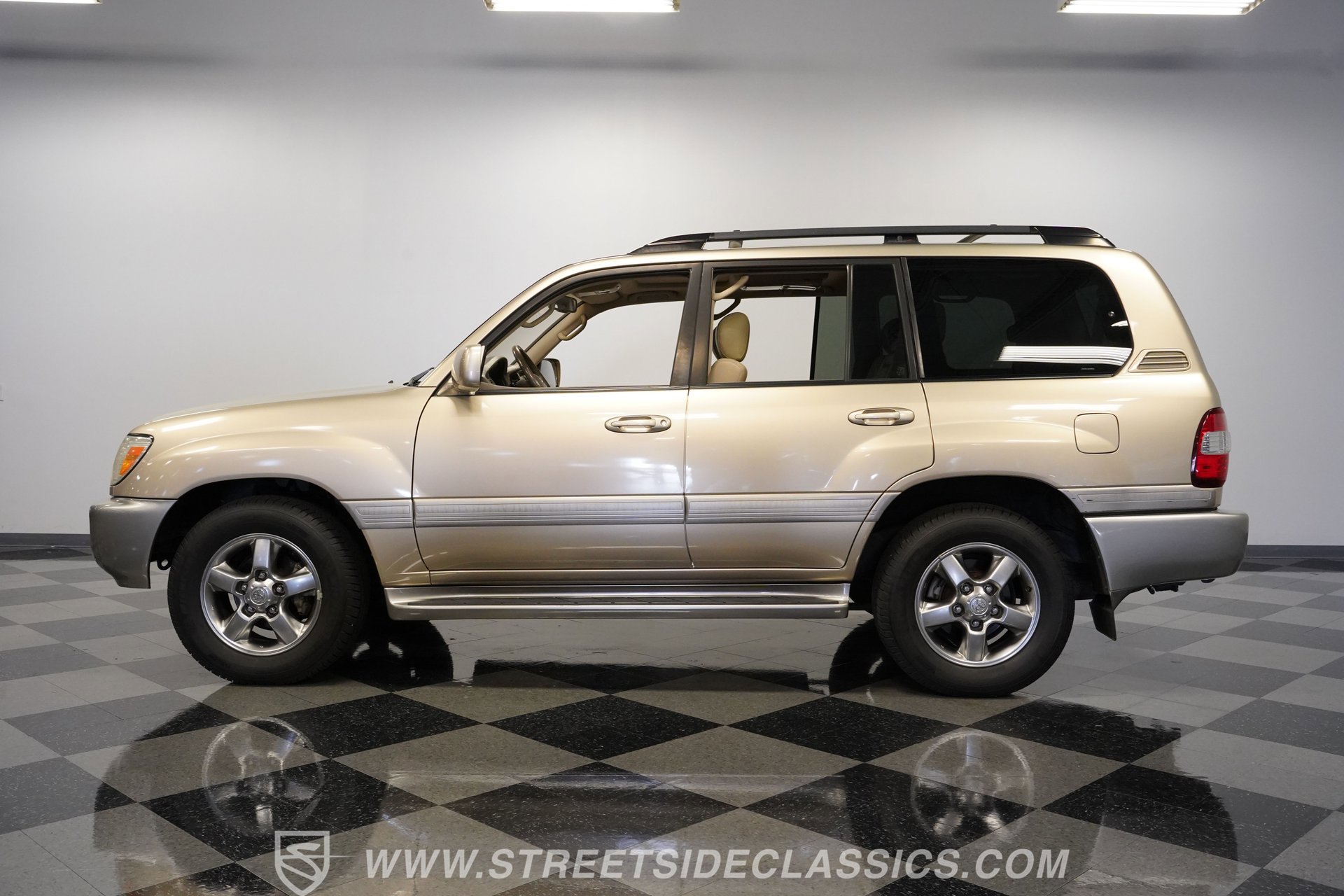 Used 2006 Toyota Land Cruiser AWD/4WD image 8