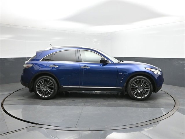 Used 2017 INFINITI QX70 AWD w/ Limited Package image 26