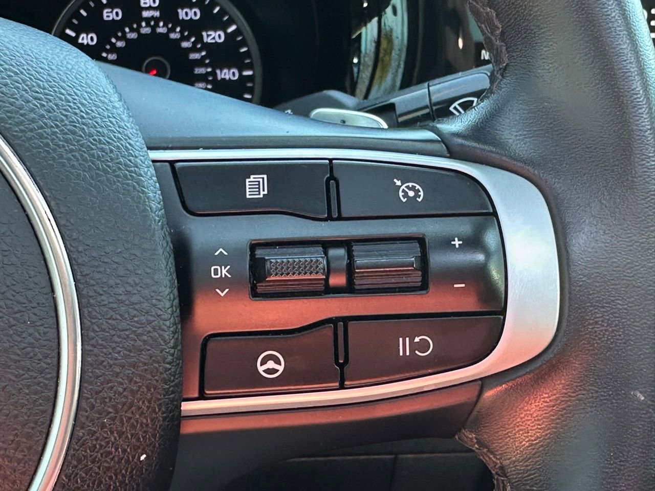 Used 2023 Kia K5 GT image 29