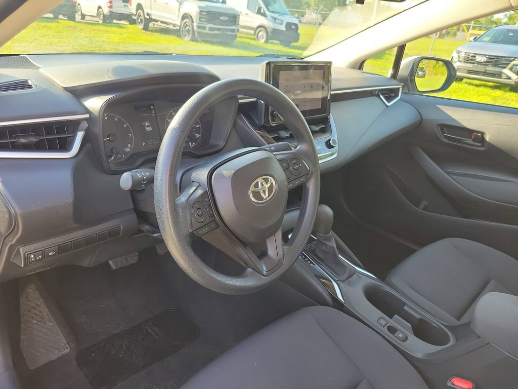 Used 2024 Toyota Corolla LE FWD image 13