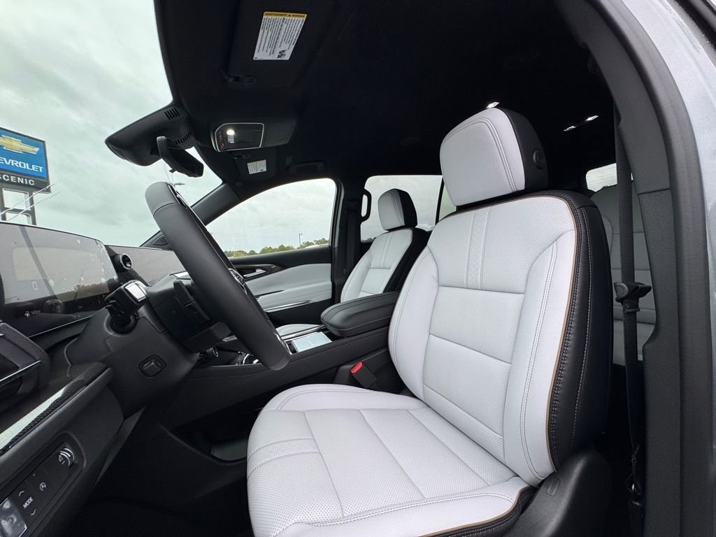 New 2026 Chevrolet Traverse High Country image 13