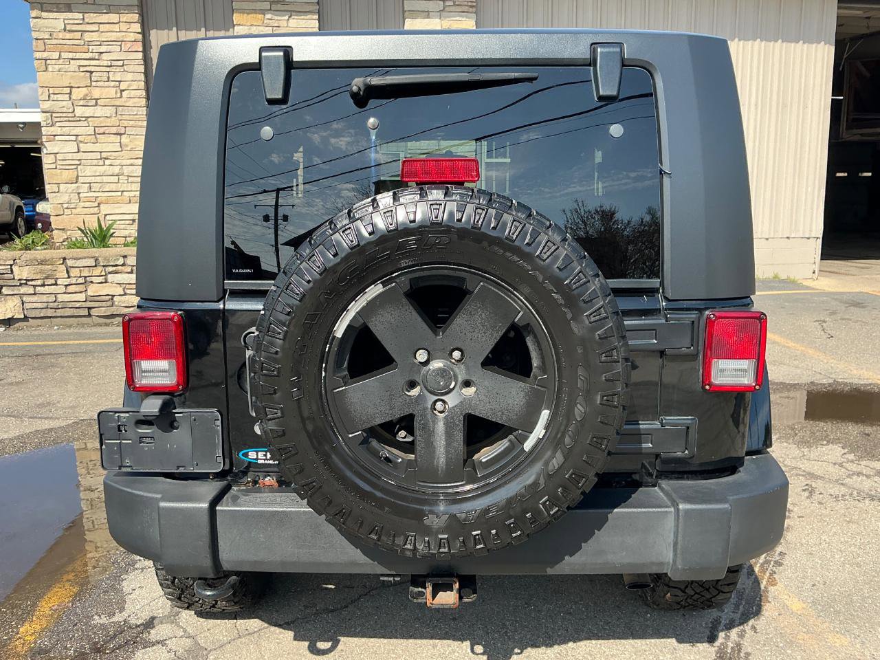 Used 2010 Jeep Wrangler Sahara w/ Trailer Tow Group AWD/4WD image 4
