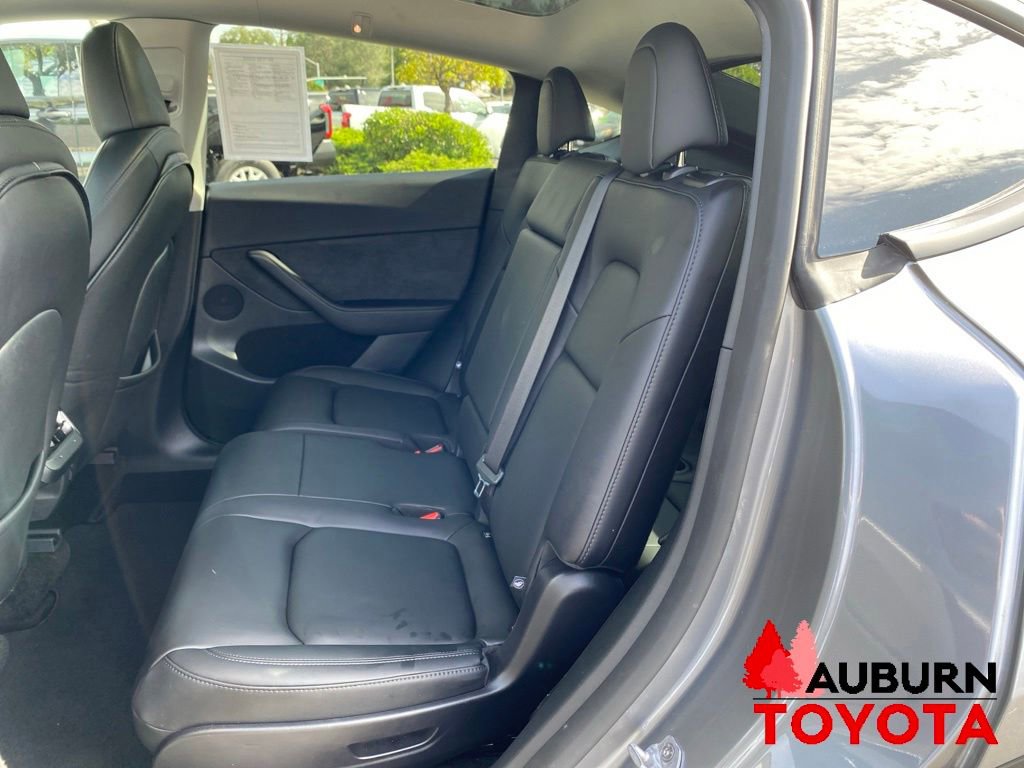 Used 2025 Tesla Model Y Long Range AWD/4WD image 30