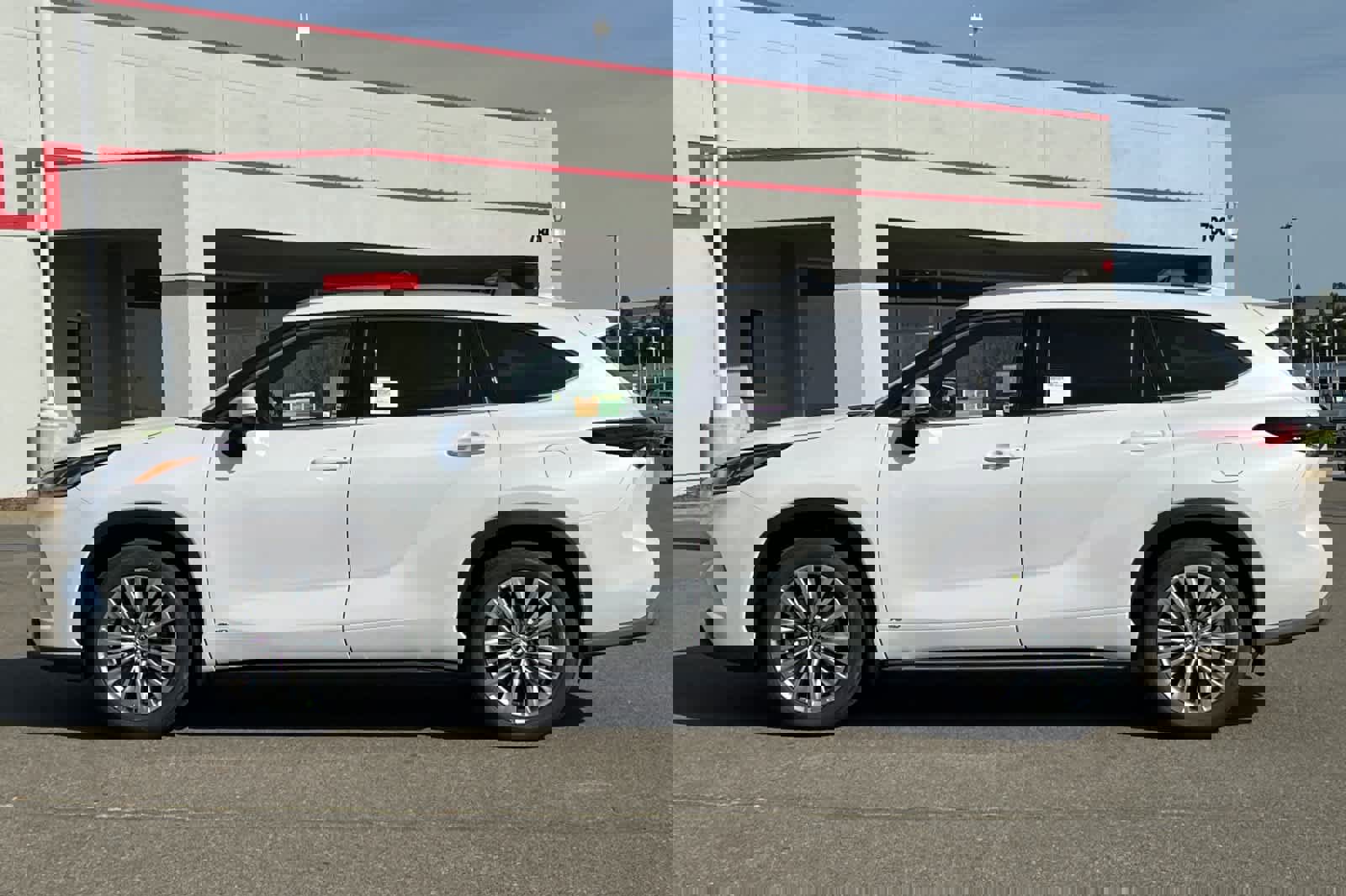 New 2026 Toyota Highlander Platinum image 5