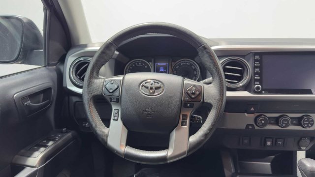 Used 2020 Toyota Tacoma SR5 RWD image 19