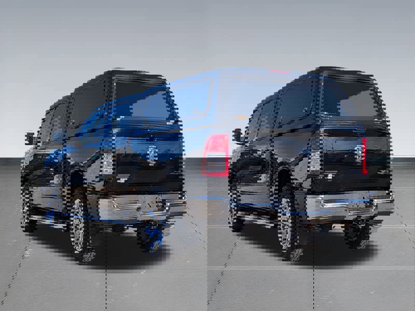 Used 2022 RAM 1500 Big Horn image 4