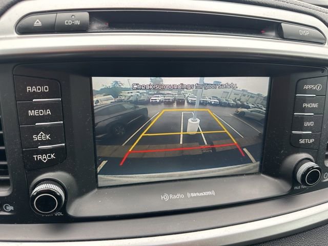 Used 2017 Kia Sorento LX w/ LX Convenience Package image 10