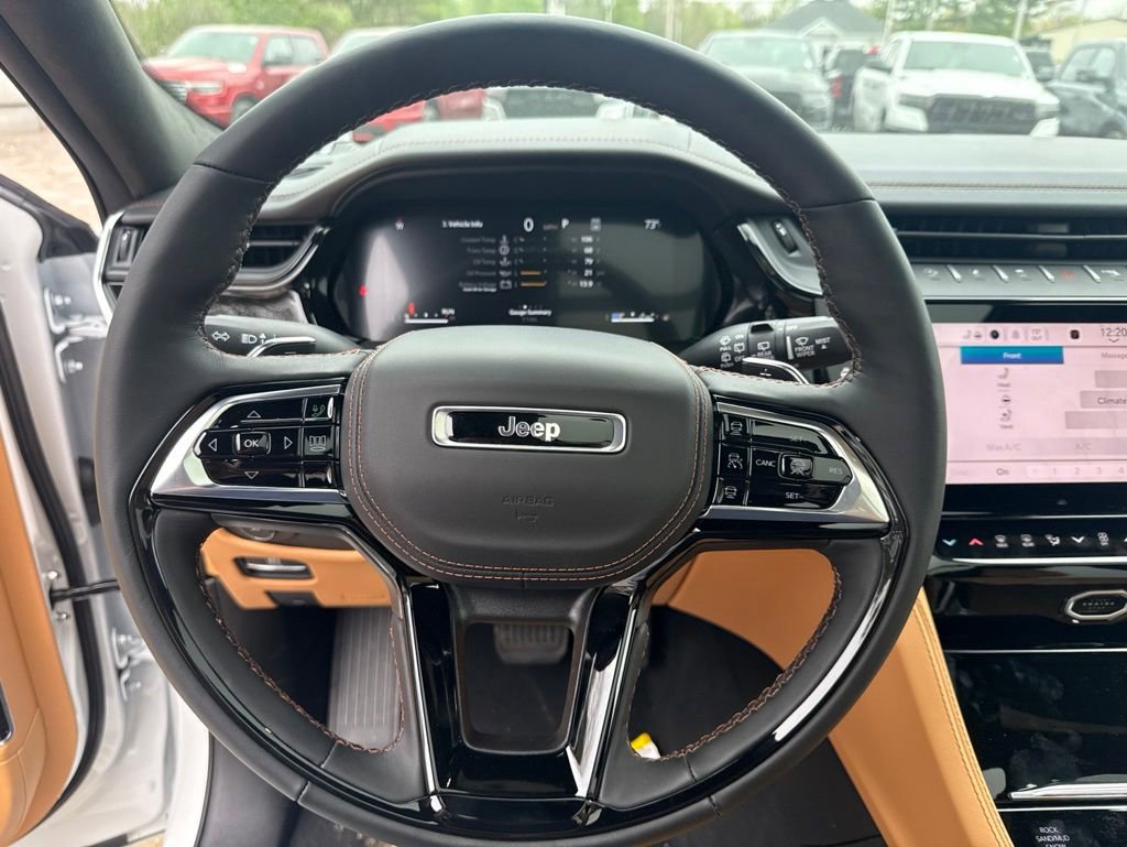 New 2026 Jeep Grand Cherokee Summit AWD/4WD image 10