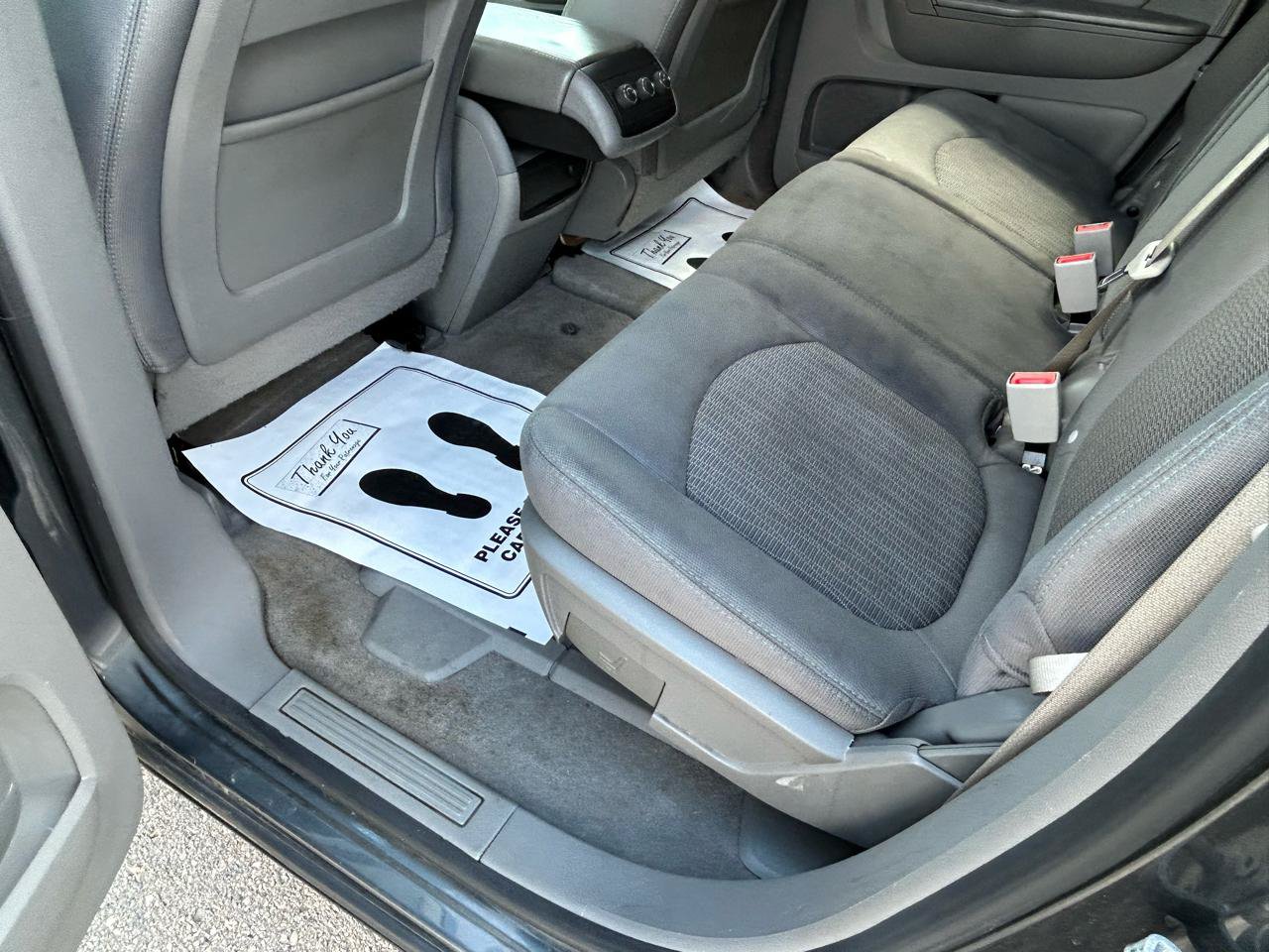 Used 2013 Chevrolet Traverse LS FWD image 9