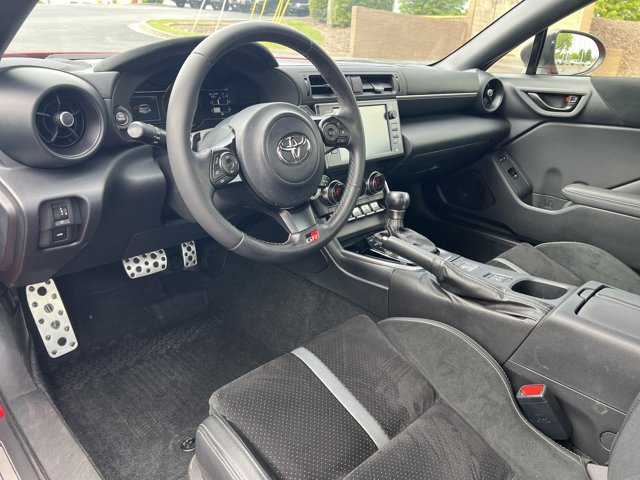 Used 2023 Toyota GR86 Premium w/ ALL Weather Mat Package (TMS) RWD image 9