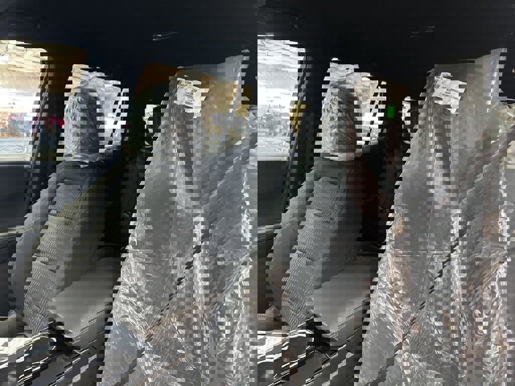 New 2026 Chevrolet Equinox LT image 4