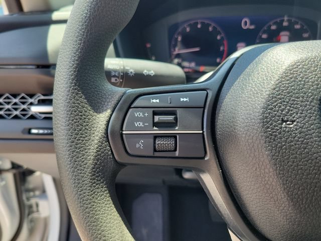 Certified 2025 Honda Accord SE image 15