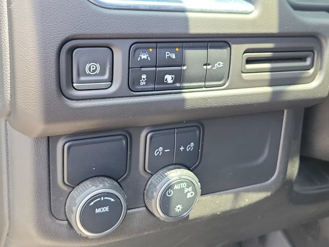 Certified 2022 Chevrolet Suburban RST w/ Luxury Package RWD image 26