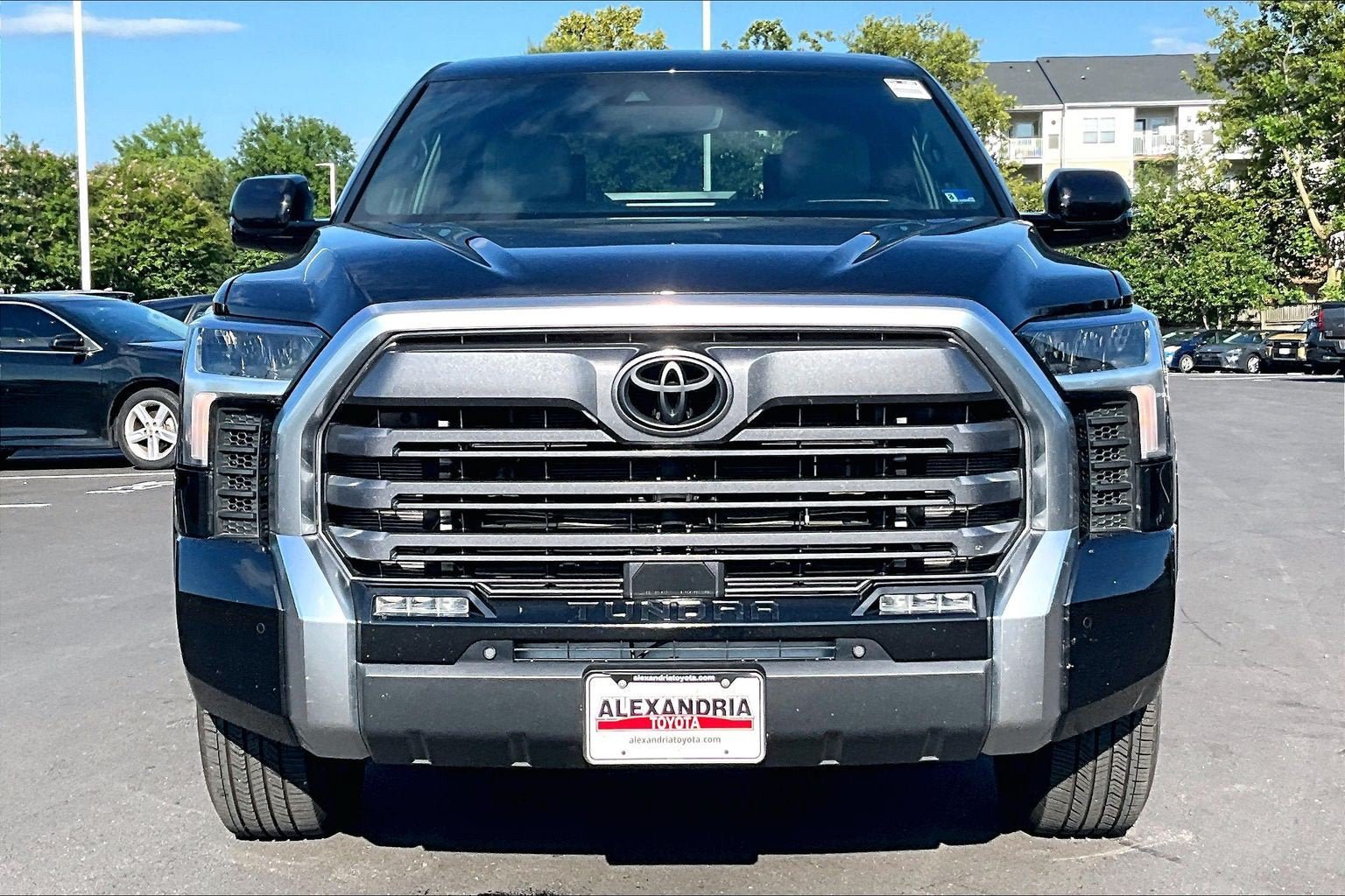 Used 2026 Toyota Tundra Limited AWD/4WD image 3