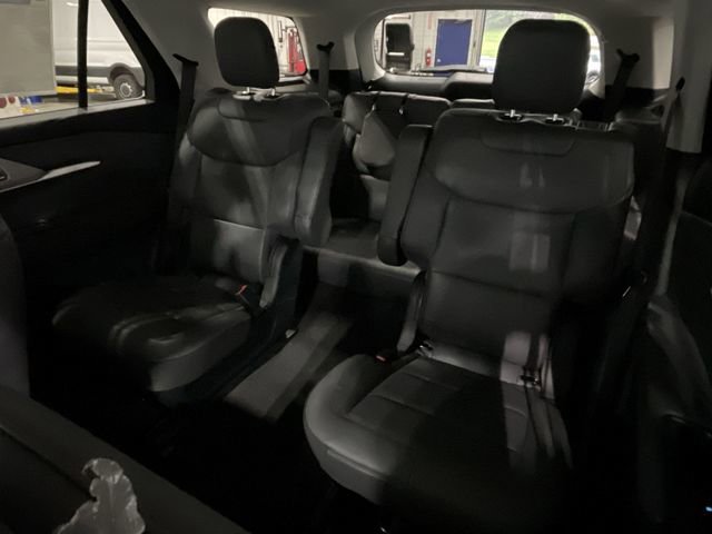 Used 2026 Ford Explorer Active w/ Active Comfort Package image 28