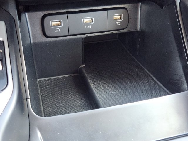 Certified 2022 Kia Sorento S w/ Panoramic Sunroof Package FWD image 20
