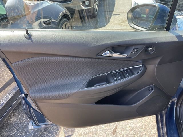 Used 2019 Chevrolet Cruze LT FWD image 3