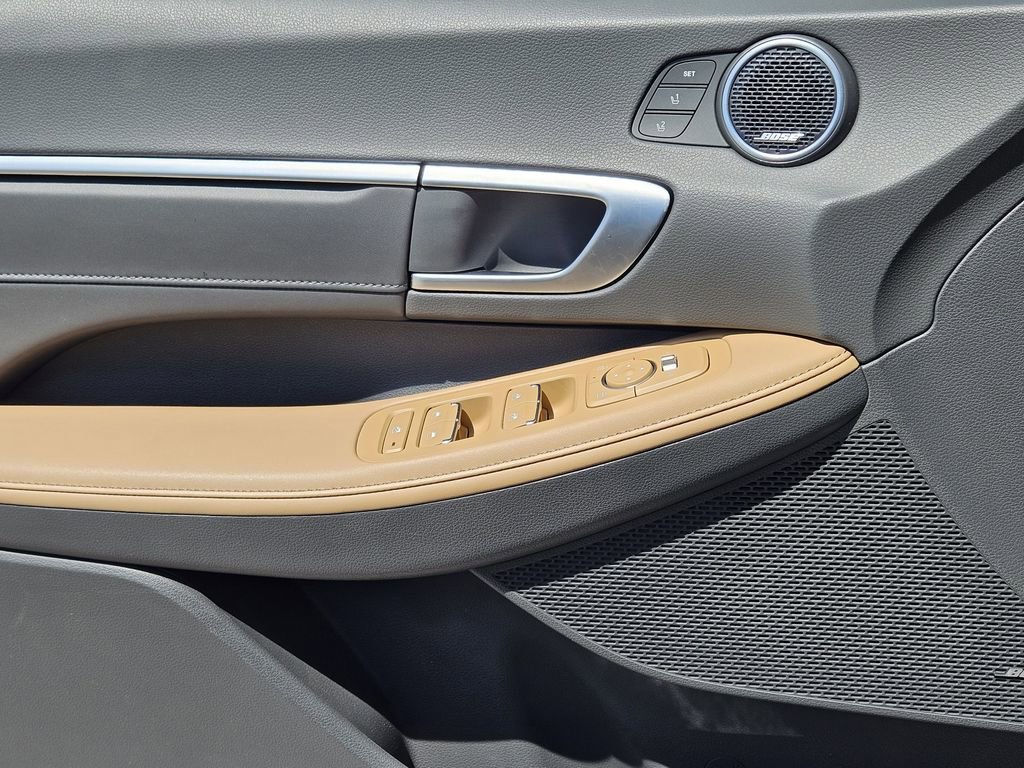 Certified 2025 Hyundai Sonata Limited FWD image 18