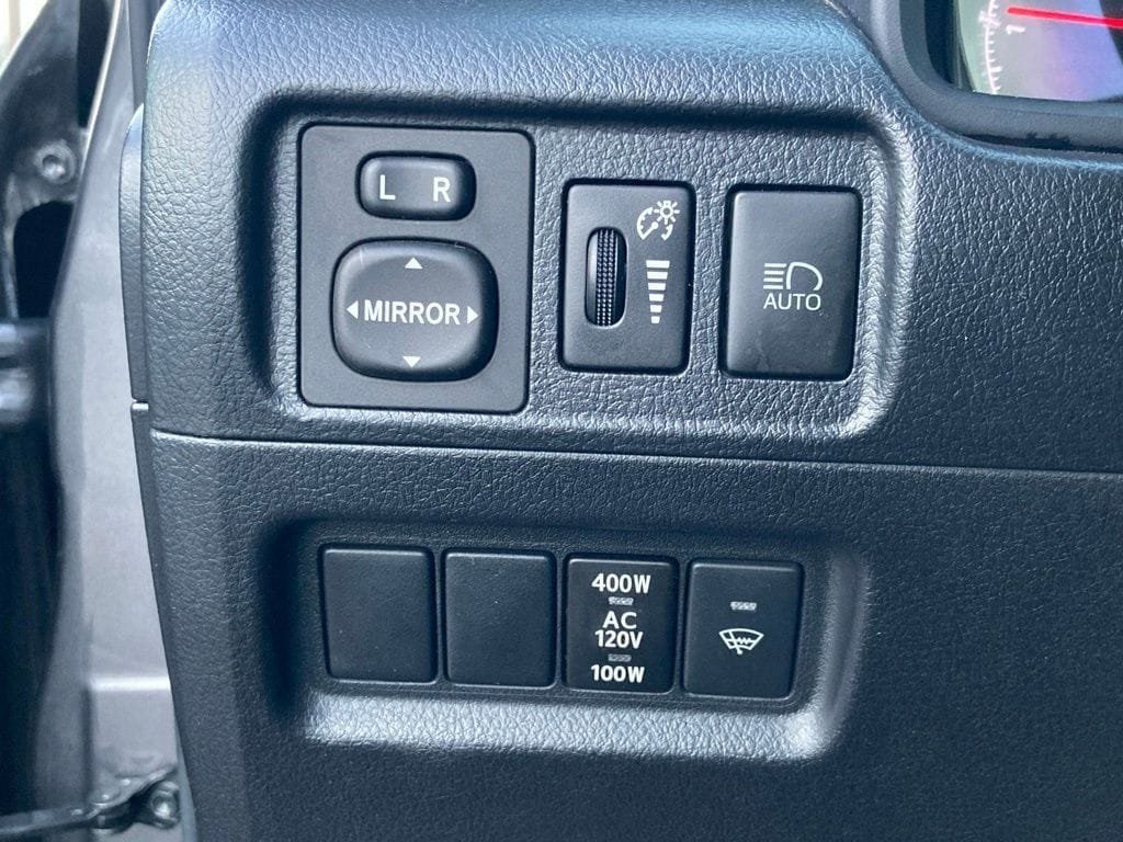 Used 2022 Toyota 4Runner SR5 Premium w/ Moonroof Package RWD image 15