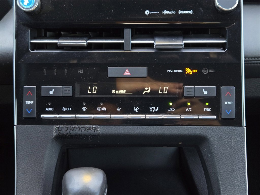 Used 2020 Toyota Avalon XLE FWD image 20