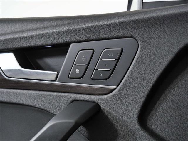 Used 2022 Audi Q5 2.0T Premium w/ Convenience Package image 26
