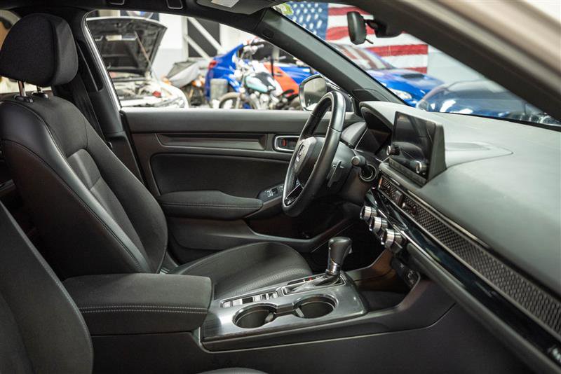 Used 2023 Honda Civic Sport image 12