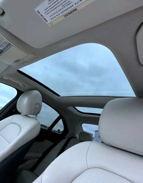 Used 2015 Mercedes-Benz C 300 4MATIC Sedan image 26