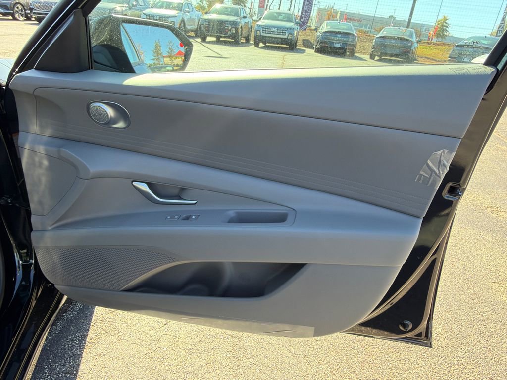 New 2026 Hyundai Elantra Blue image 14