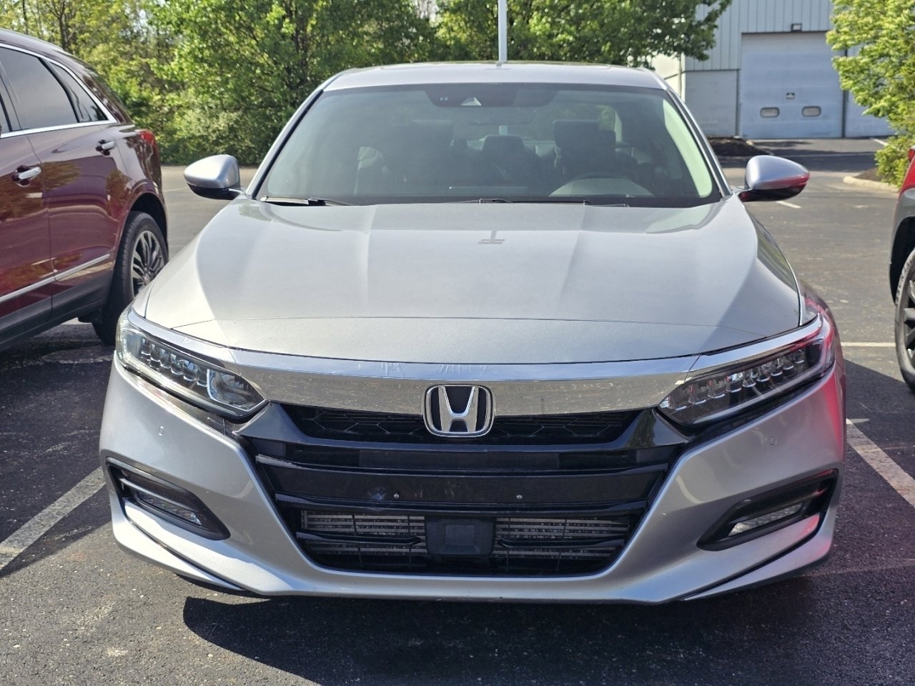 Used 2018 Honda Accord Touring image 2