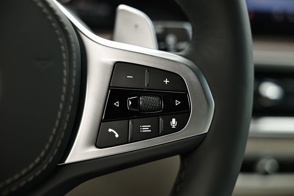 New 2026 BMW X5 xDrive50e w/ Executive Package image 37