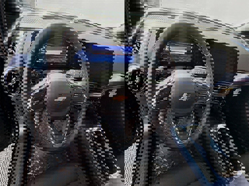 New 2026 Chevrolet Equinox EV LT image 6