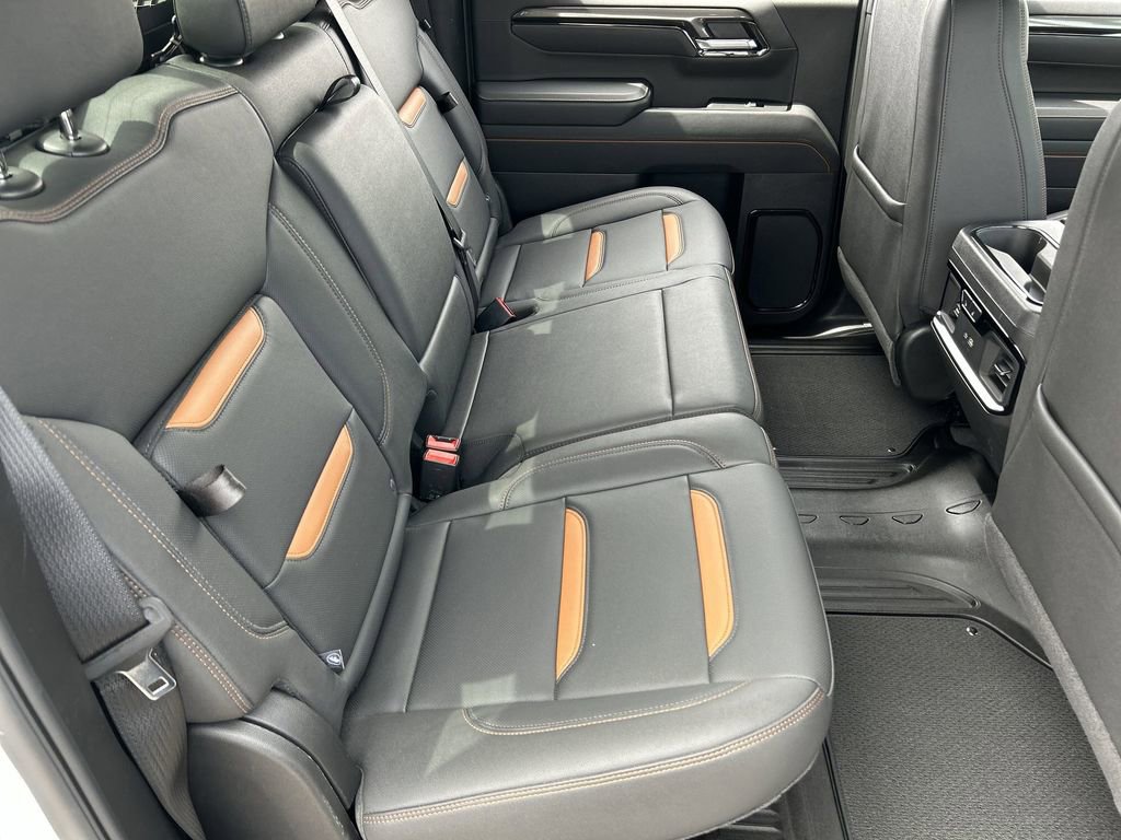 Used 2025 GMC Sierra 1500 AT4 w/ AT4 Premium Package AWD/4WD image 27