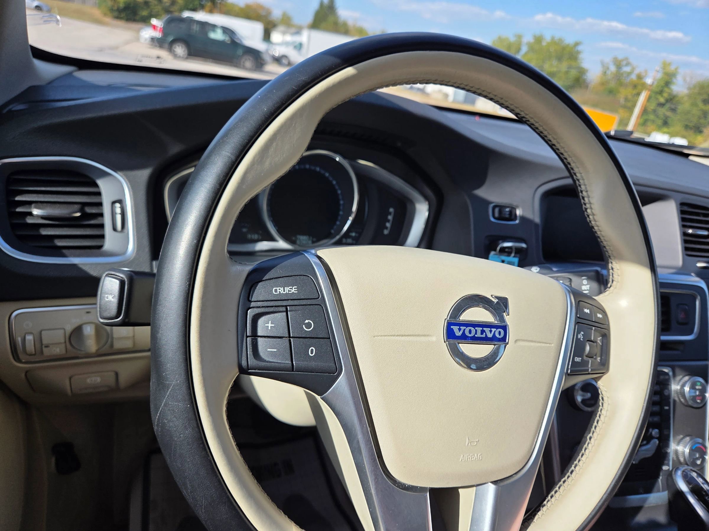 Used 2015 Volvo S60 T5 Premier image 26