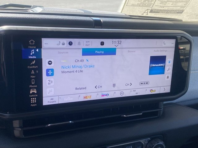 New 2025 Jeep Gladiator Sport image 20