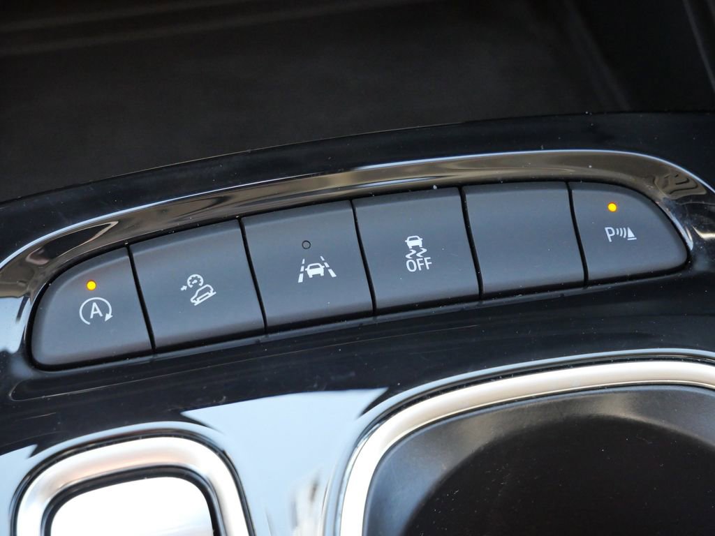 Used 2022 Buick Envision Essence w/ Technology Package I image 42