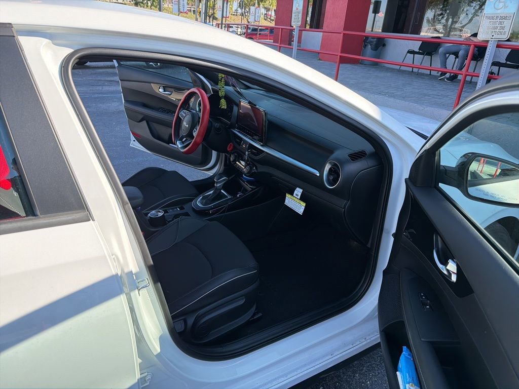 Used 2024 Kia Forte GT-Line image 10