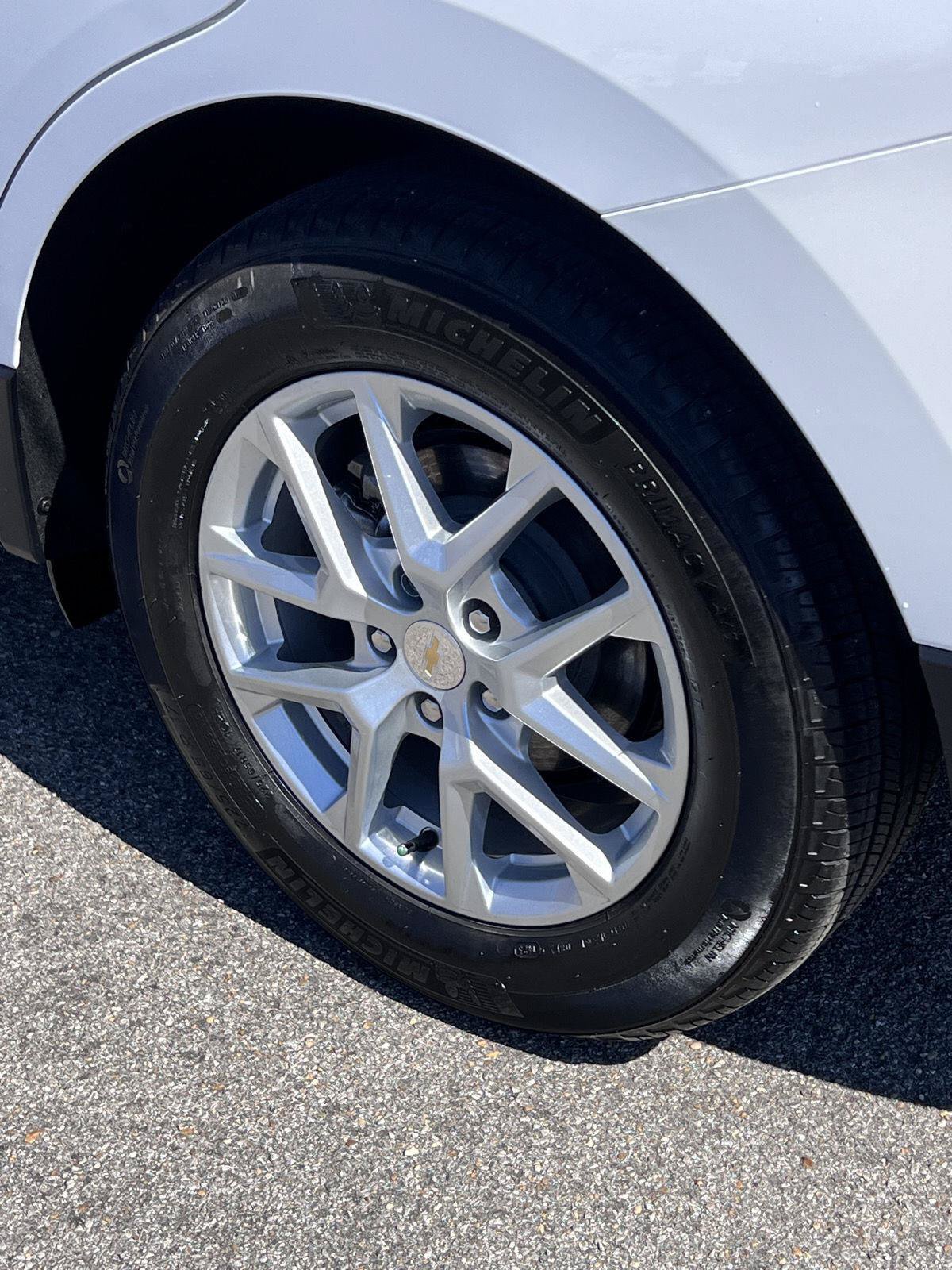 Used 2024 Chevrolet Equinox LT FWD image 12