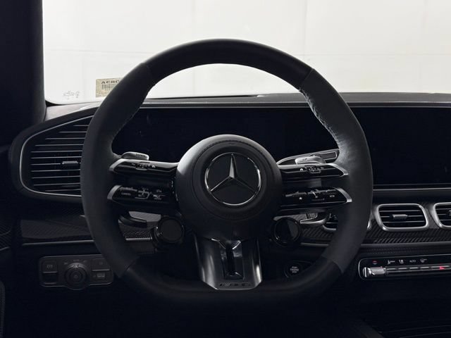 Used 2025 Mercedes-Benz GLS 63 AMG 4MATIC image 19