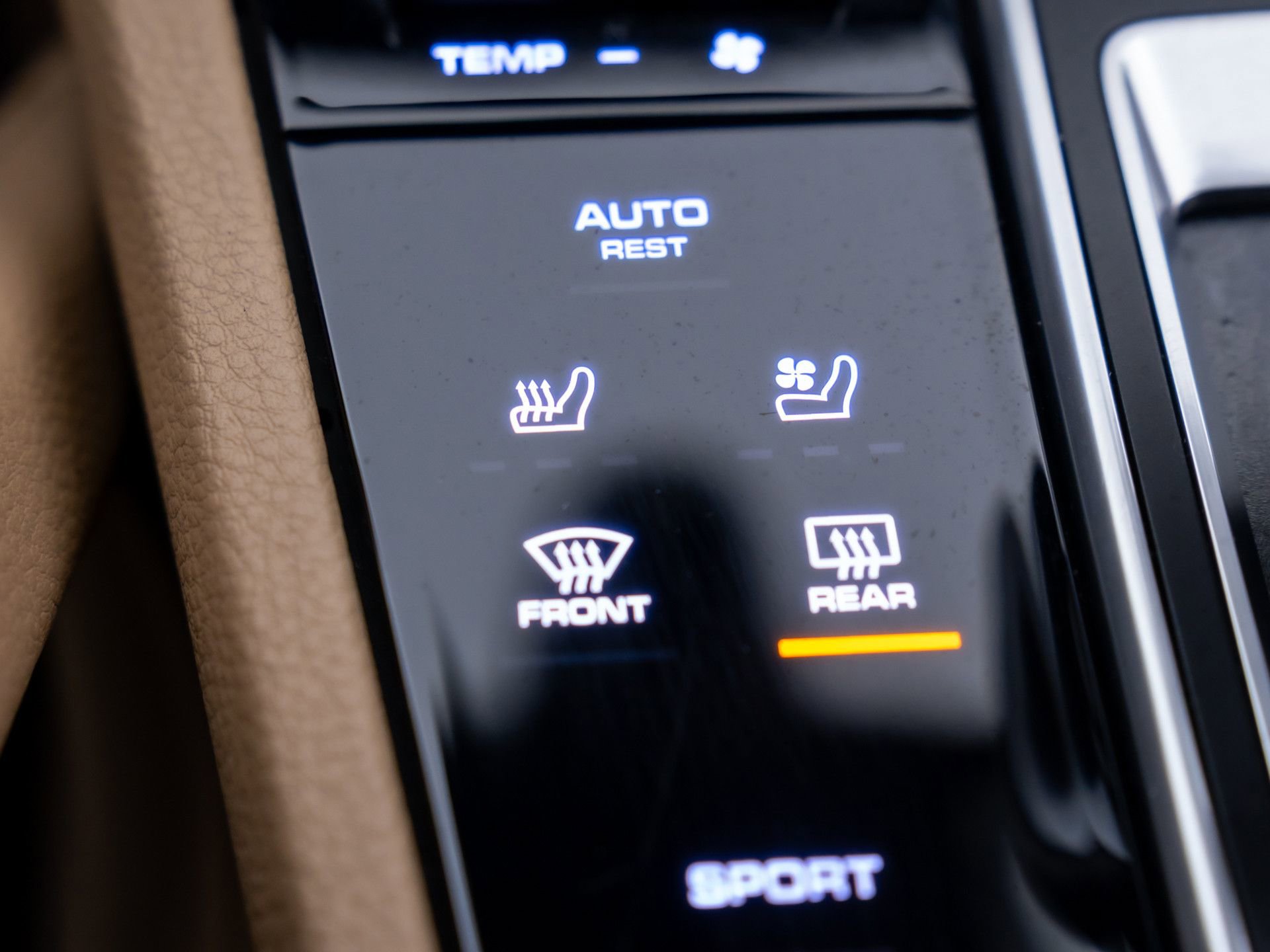 Certified 2023 Porsche Cayenne image 27